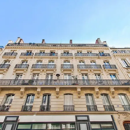 Apartment Saint Lazare Paris