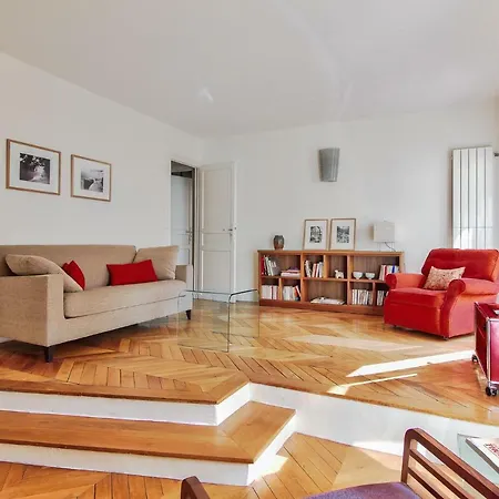 Apartment Saint Lazare